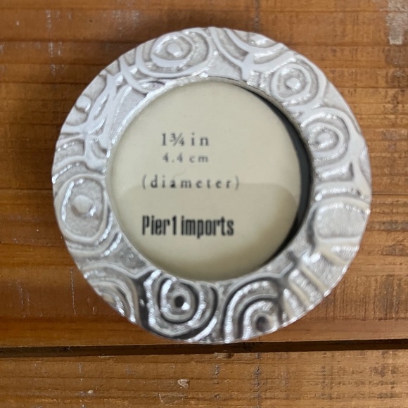 Pier 1 Imports Small Mini Picture Circle Frame Silver Metal Abstract Tabletop - Picture 3 of 5
